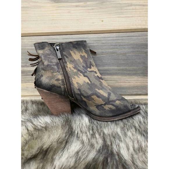 NEW LIBERTY BLACK concho fringe peep toe bootie in camo - Picture 3 of 5